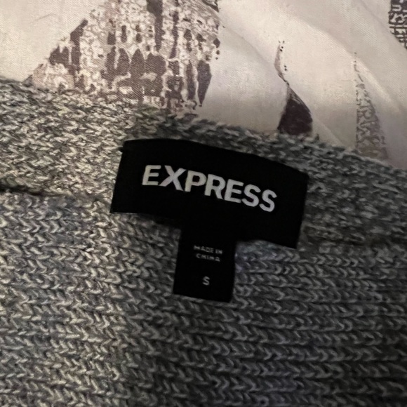 Express sweater - Picture 2 of 2